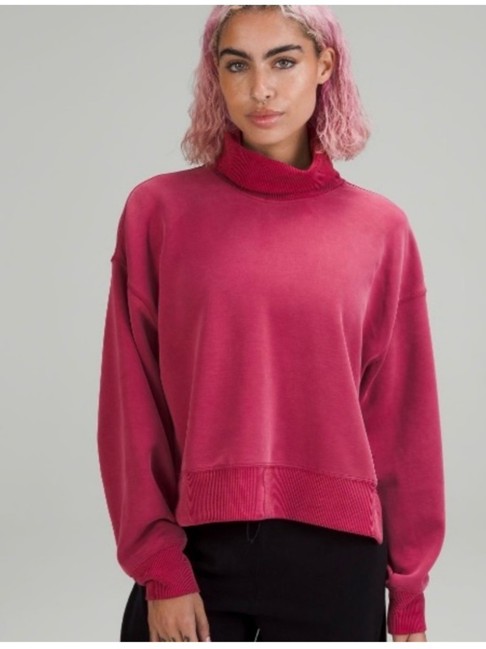Lululemon Softstreme Turtleneck Pullover in Pomegranate size 8